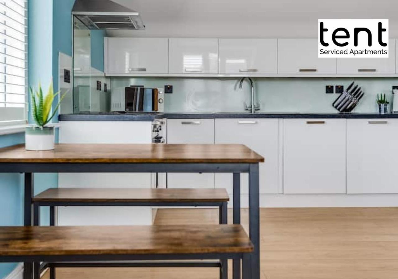 Stylish 1 Bed Apt , Central , Pkg, Perfect For Long Stays 埃格姆 外观 照片