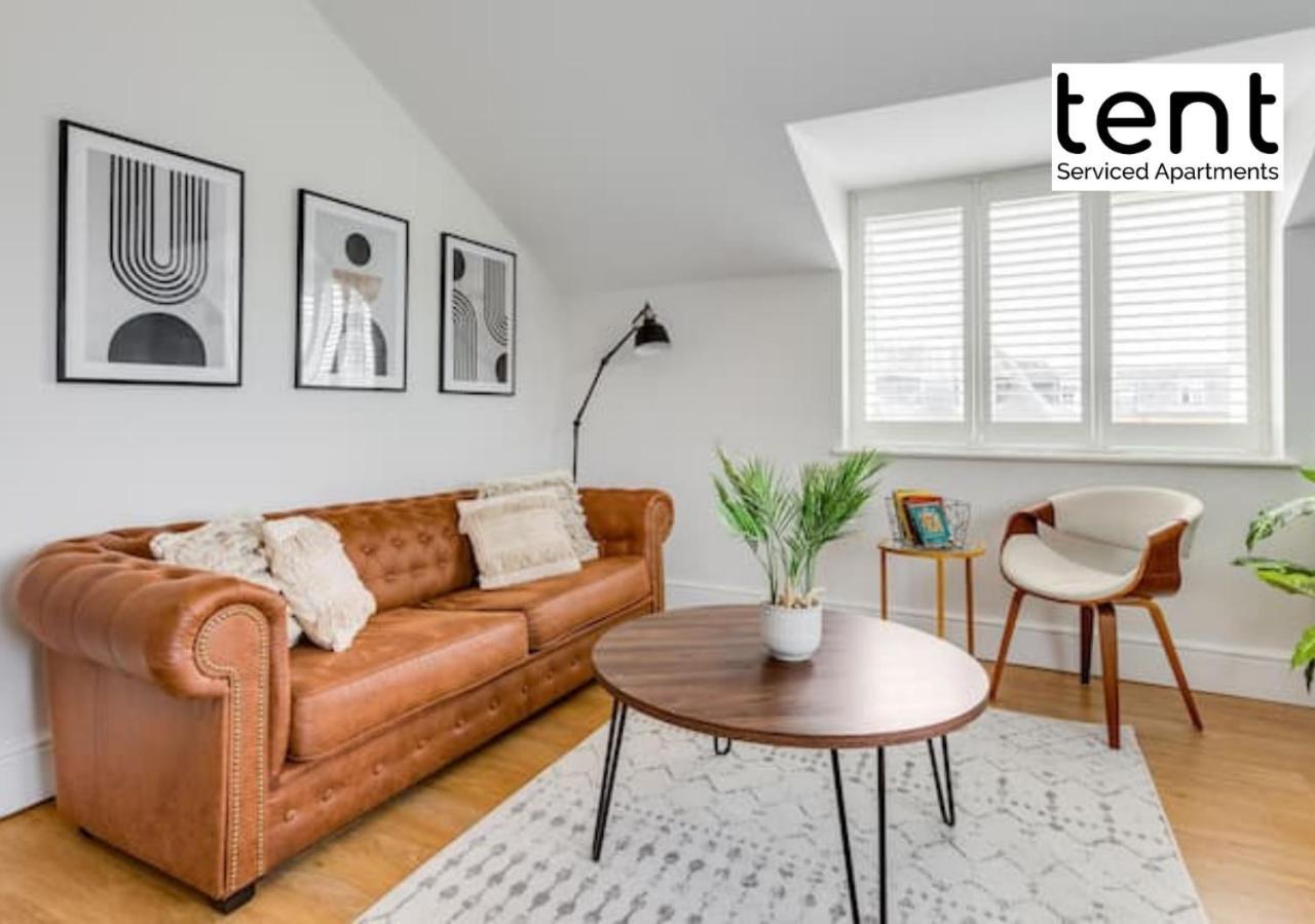 Stylish 1 Bed Apt , Central , Pkg, Perfect For Long Stays 埃格姆 外观 照片